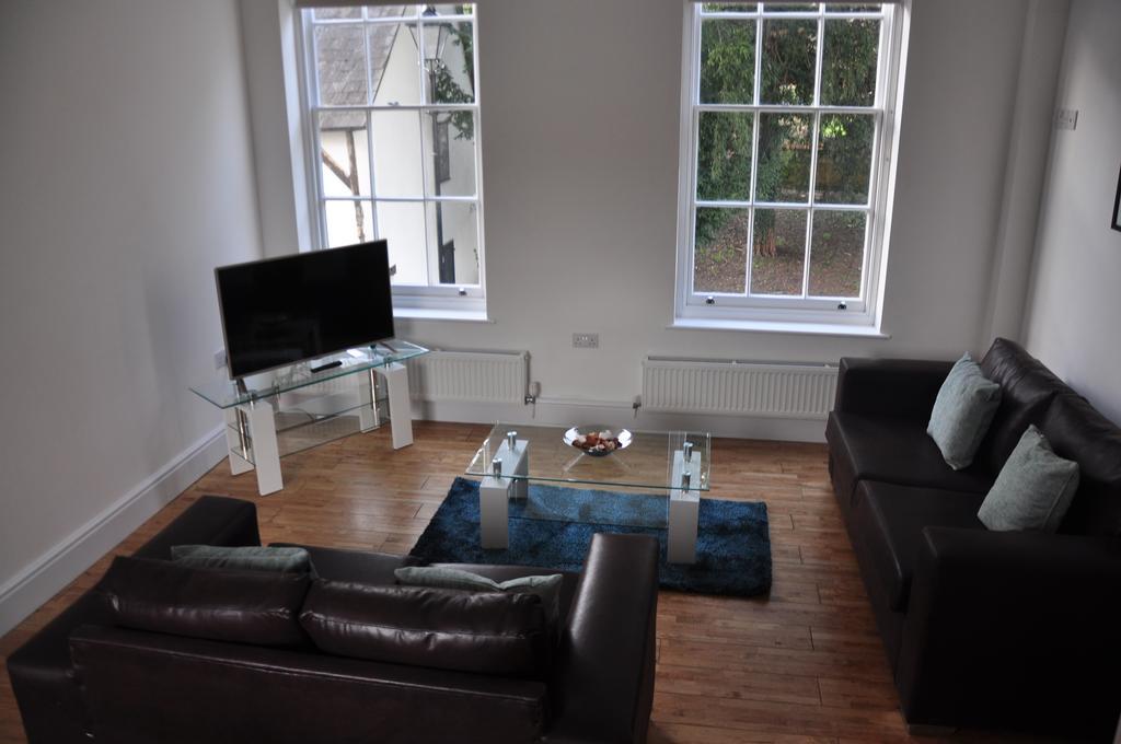 Andover Apartments Luaran gambar