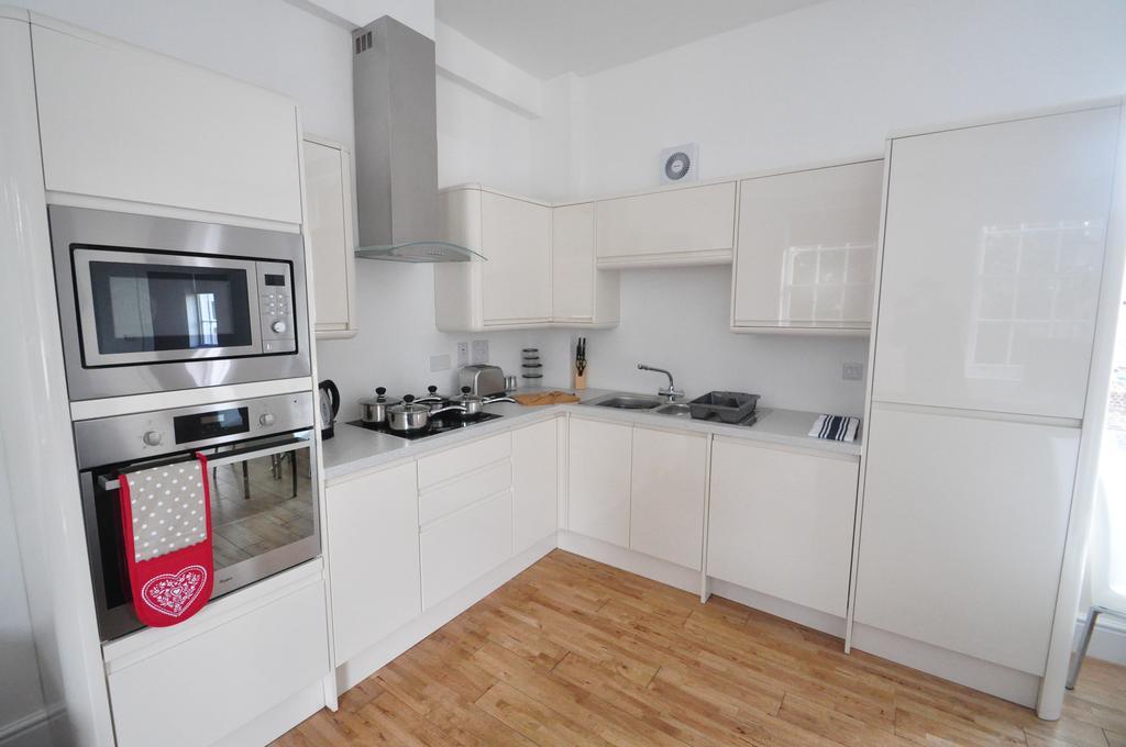 Andover Apartments Luaran gambar
