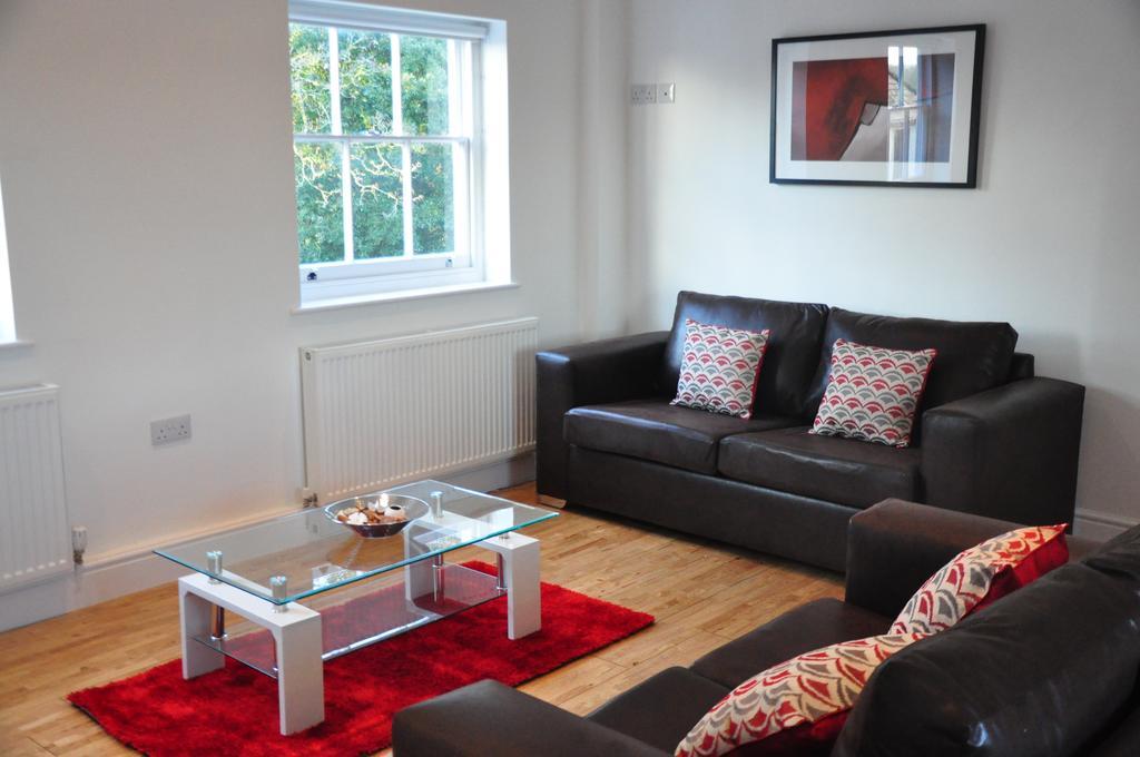 Andover Apartments Luaran gambar