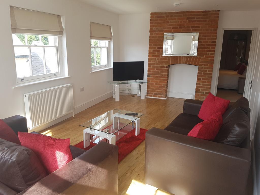 Andover Apartments Luaran gambar